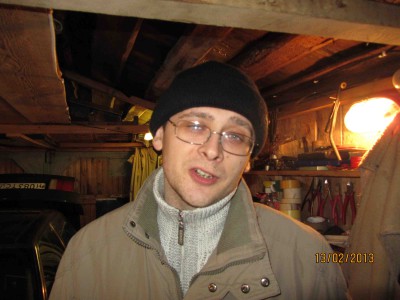 12 Да, Валер ну многие тут бывали, но это форумчанин, хоть в гараже то не мочи....jpg